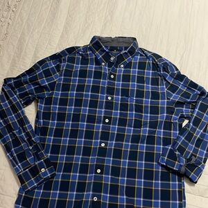 American Eagle Outfitters men’s medium, classic fit,  button down dress shirt.